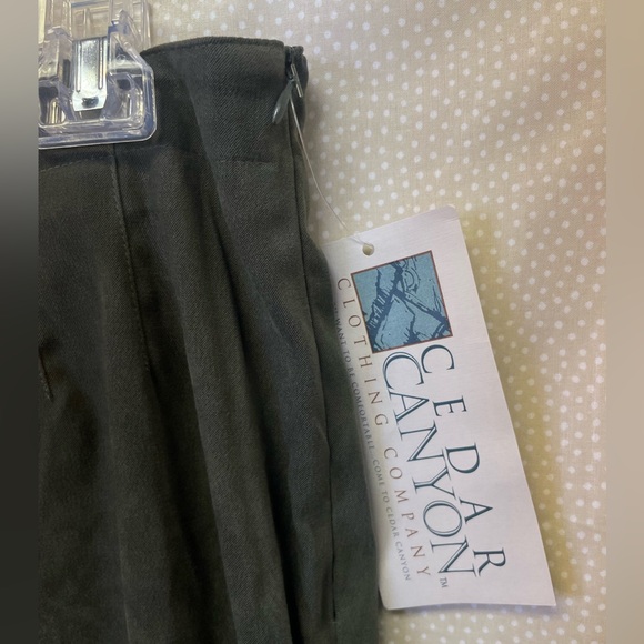 Vintage QVC Cedar Canyon So Soft Stretch Moleskin Side Zip Pants Olive NWT 18W - Picture 3 of 5